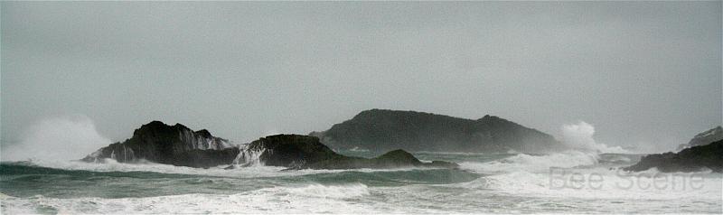 IMG_9504.JPG - Stormy seas - Bream Islands