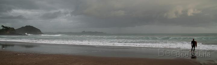 IMG_3551.JPG - Surfer on Sandy Bay beach