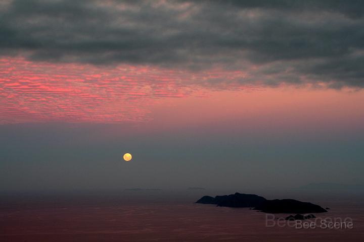IMG_4280.JPG - Full moon rise from Bream Head