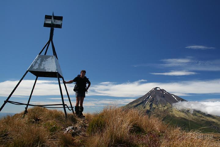taranaki_16.jpg - Mt Taranaki from Pouakai Trig
