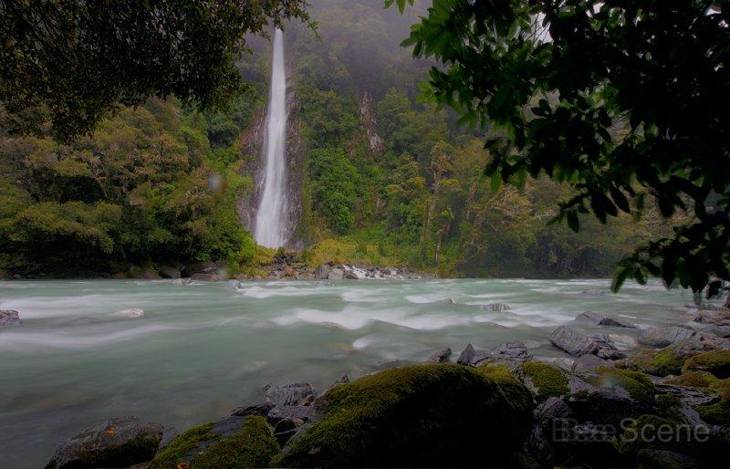IMG_2808_09_10_tonemapped.jpg